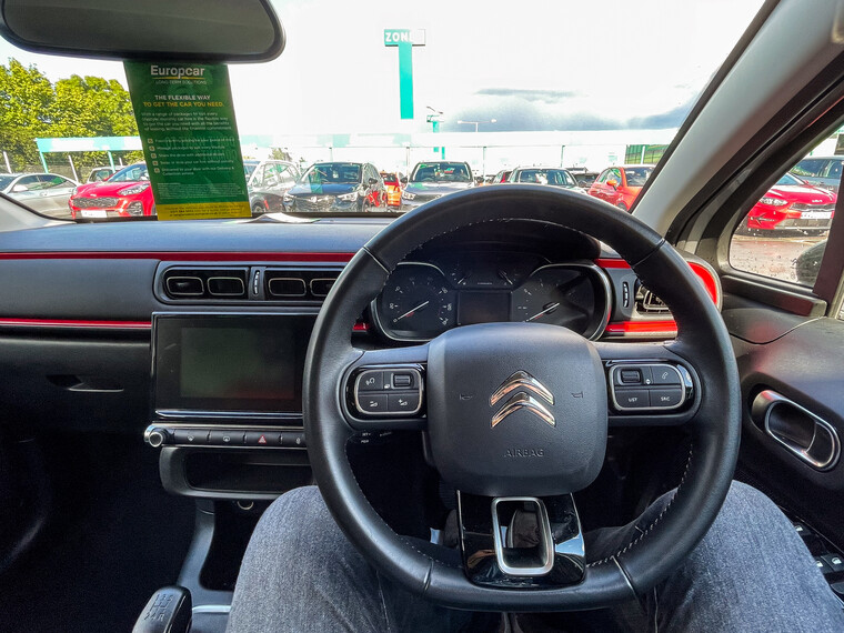 UK May '22 - Arrival (London) 002.jpg